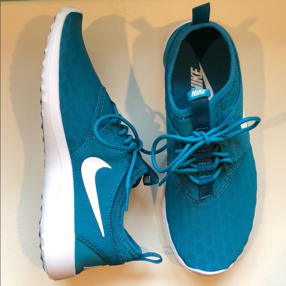 Nike Shoes - 🌟Nike Juvenate sneakers